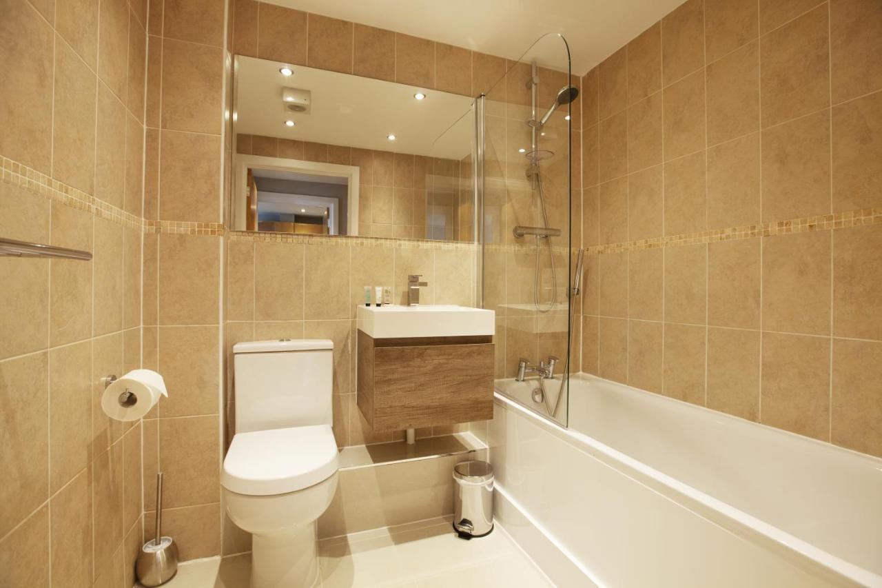 Urban Living'S - The Wesley Beautiful City Centre Apartment With Balcony Oxford Kültér fotó