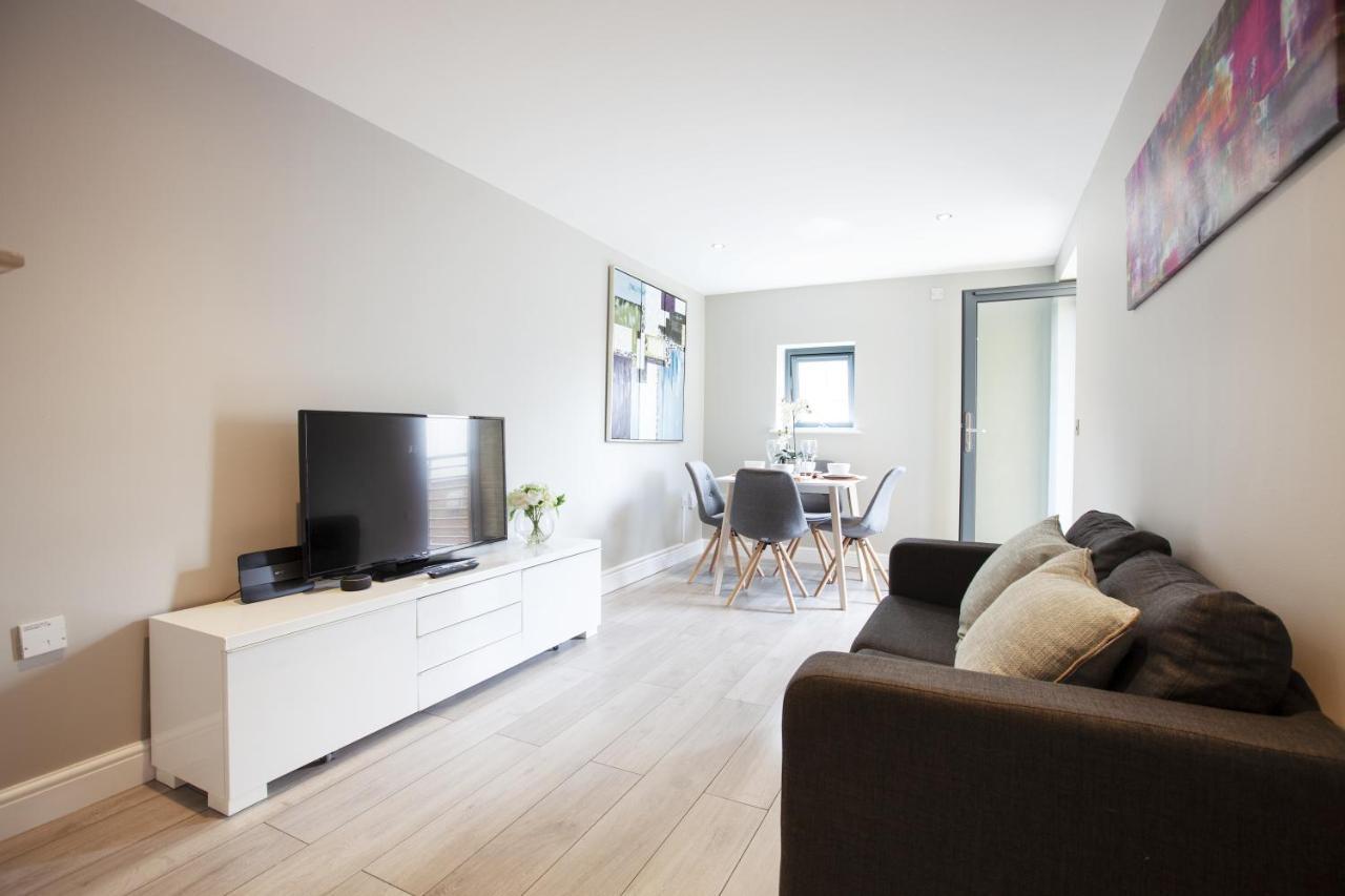 Urban Living'S - The Wesley Beautiful City Centre Apartment With Balcony Oxford Kültér fotó