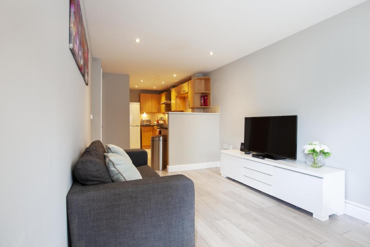 Urban Living'S - The Wesley Beautiful City Centre Apartment With Balcony Oxford Kültér fotó