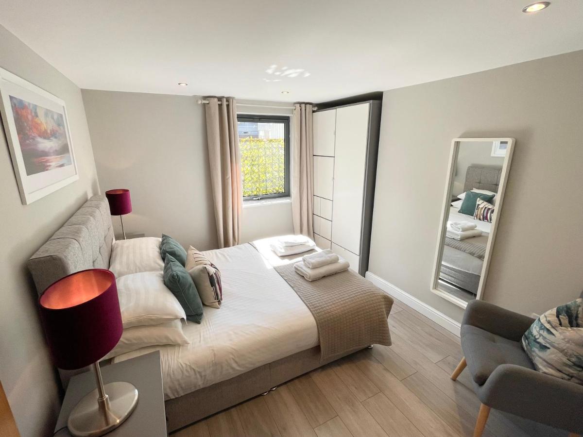 Urban Living'S - The Wesley Beautiful City Centre Apartment With Balcony Oxford Kültér fotó